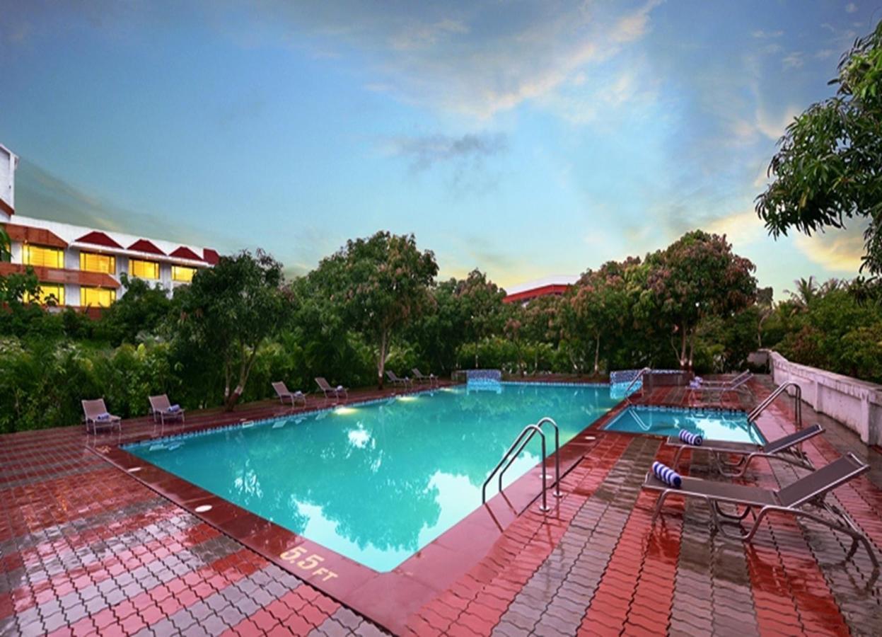 सहारा Sarovar Portico Gir